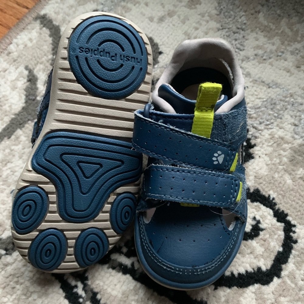 Toddler boys walking sandals